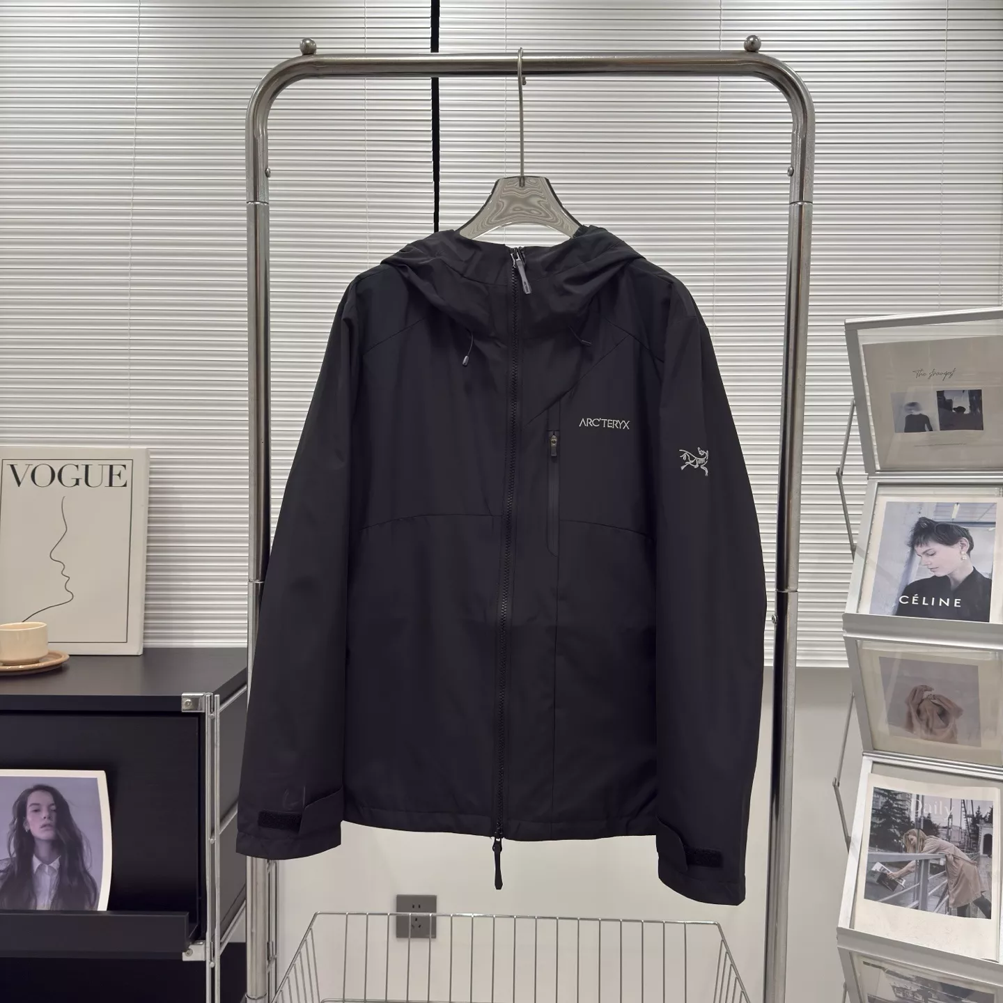 아크테릭스 소프트셸 남녀공용 후드 재킷 상세 이미지 3
