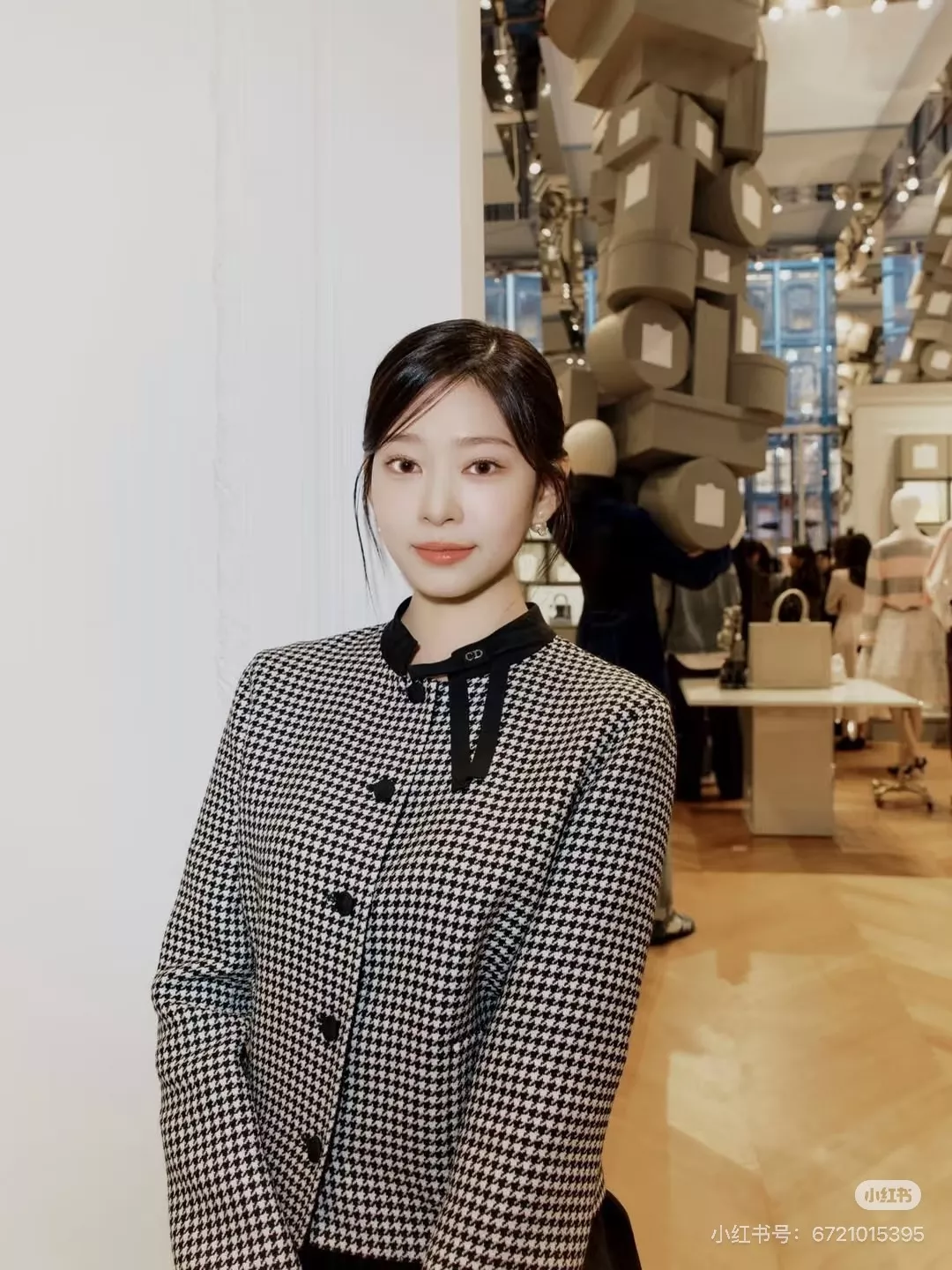 디올 하운드투스 리본 여성용 버튼 재킷 상세 이미지 40