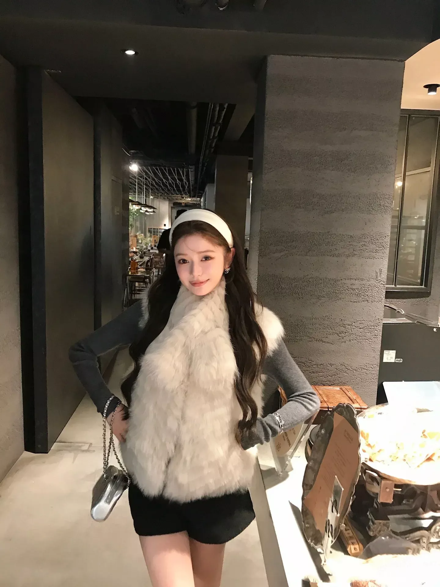 펜디 그라데이션 여우털 여성용 모피 조끼 상세 이미지 12