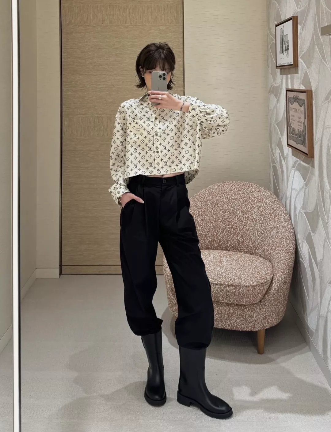 루이비통 모노그램 실크 새틴 여성용 긴소매 셔츠 상세 이미지 12