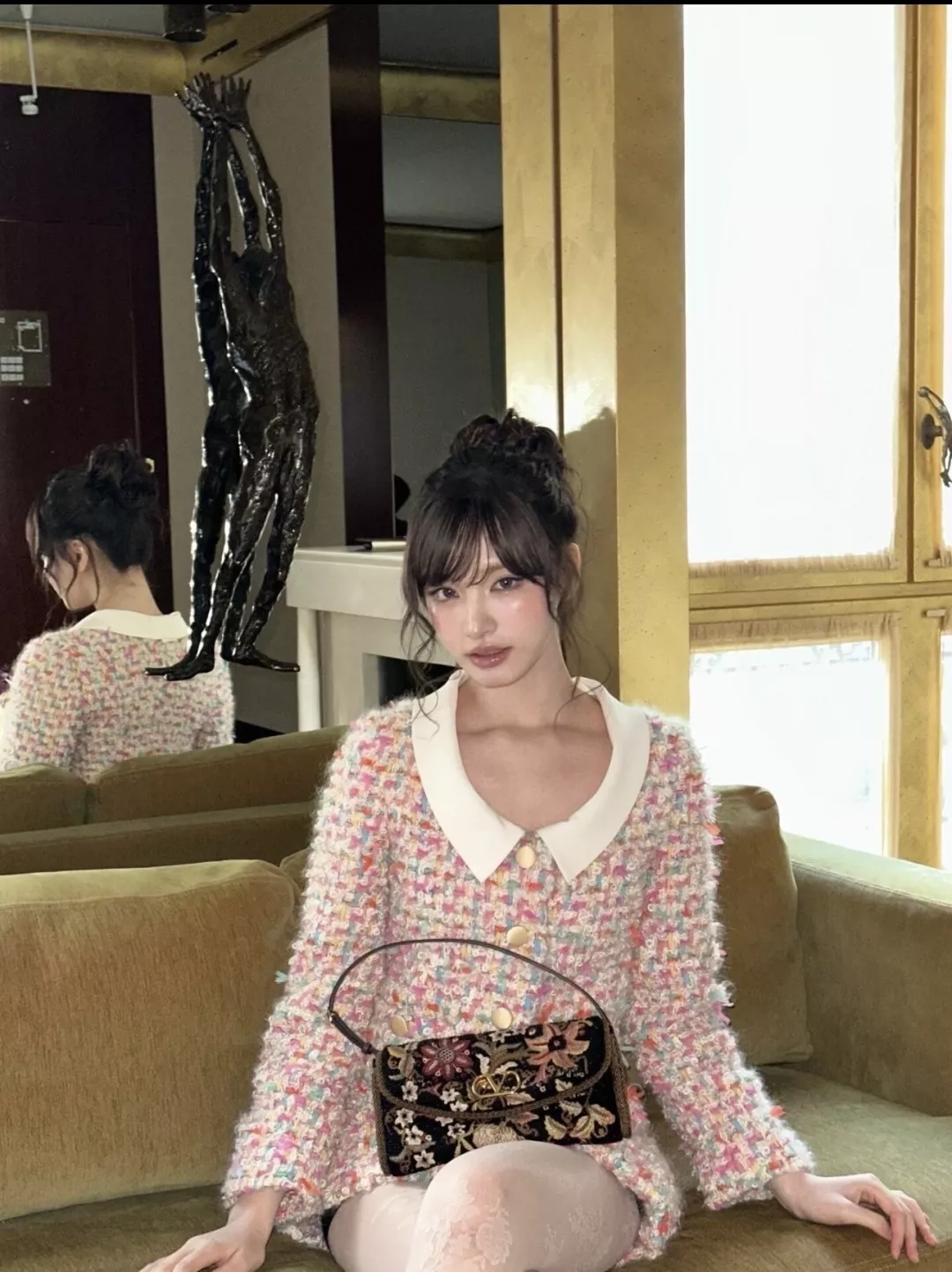 발렌티노 배색 칼라 크롭 여성용 트위드 재킷 상세 이미지 11