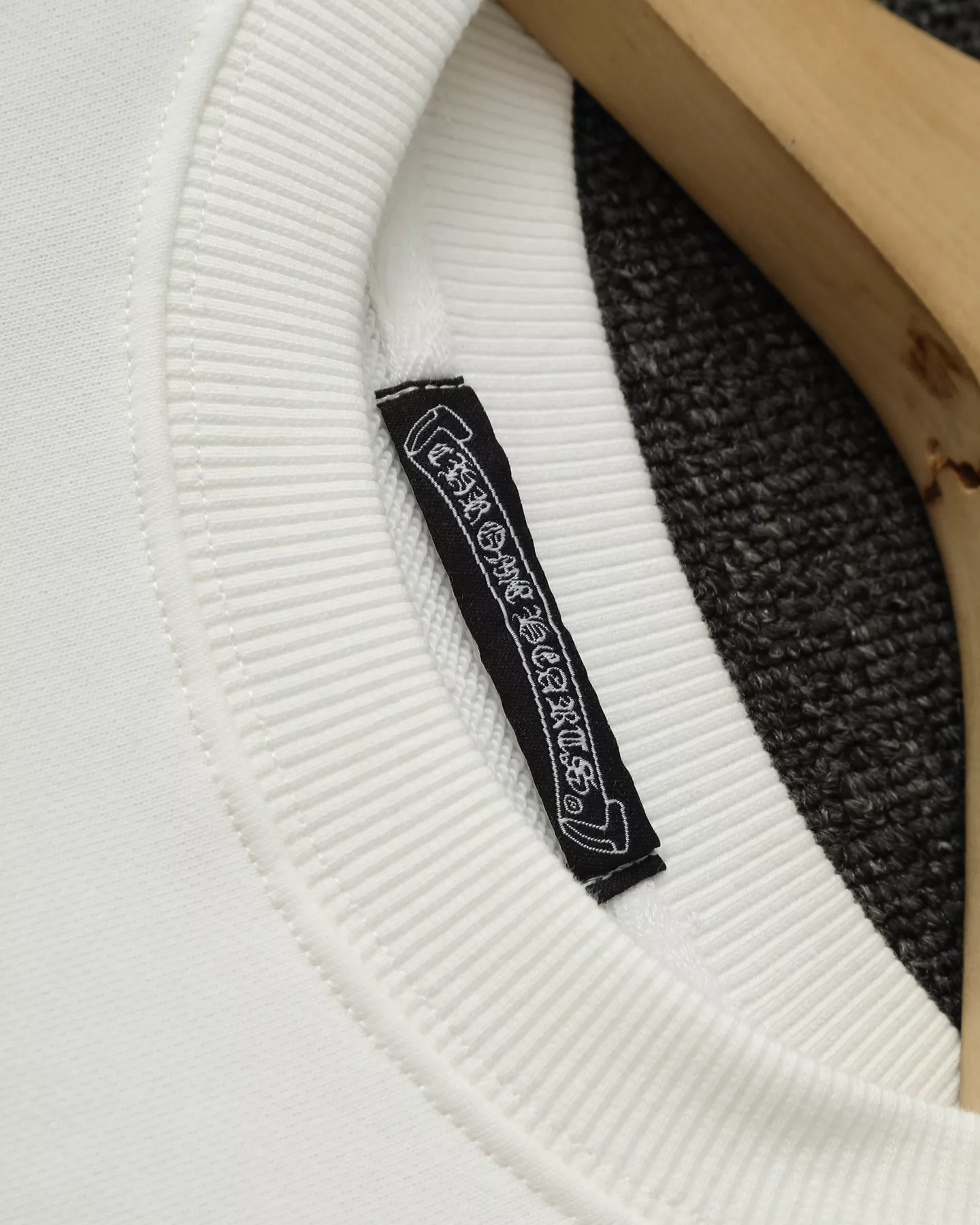 크롬하츠 십자가 자수 남녀공용 맨투맨 티셔츠 상세 이미지 9