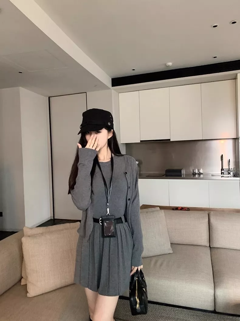 노브랜드 플리츠 원피스 가디건 여성용 투피스 상세 이미지 32