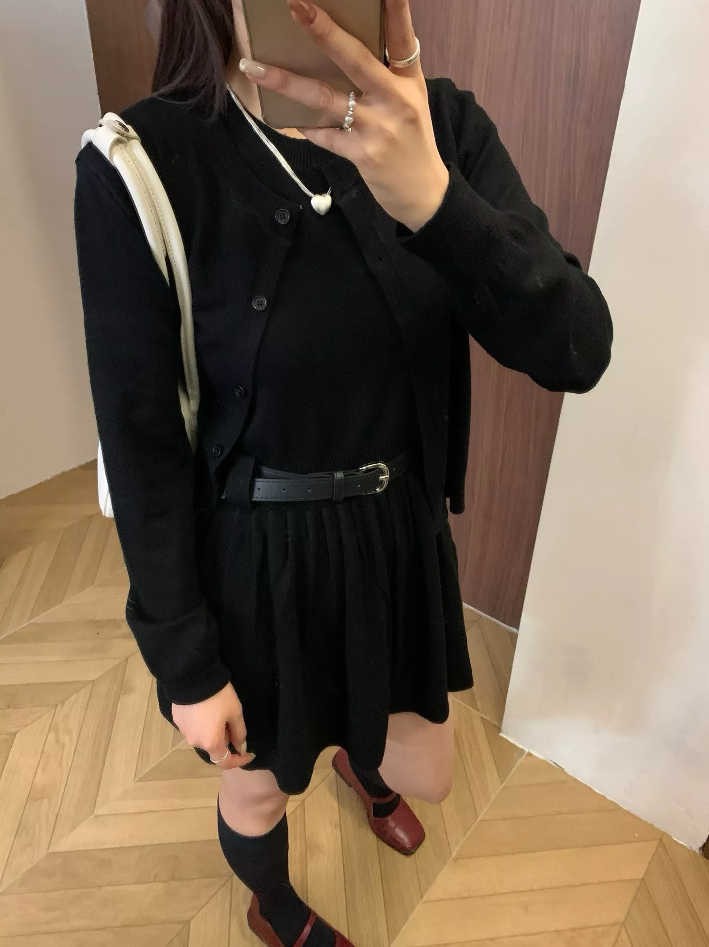 노브랜드 플리츠 원피스 가디건 여성용 투피스 상세 이미지 50