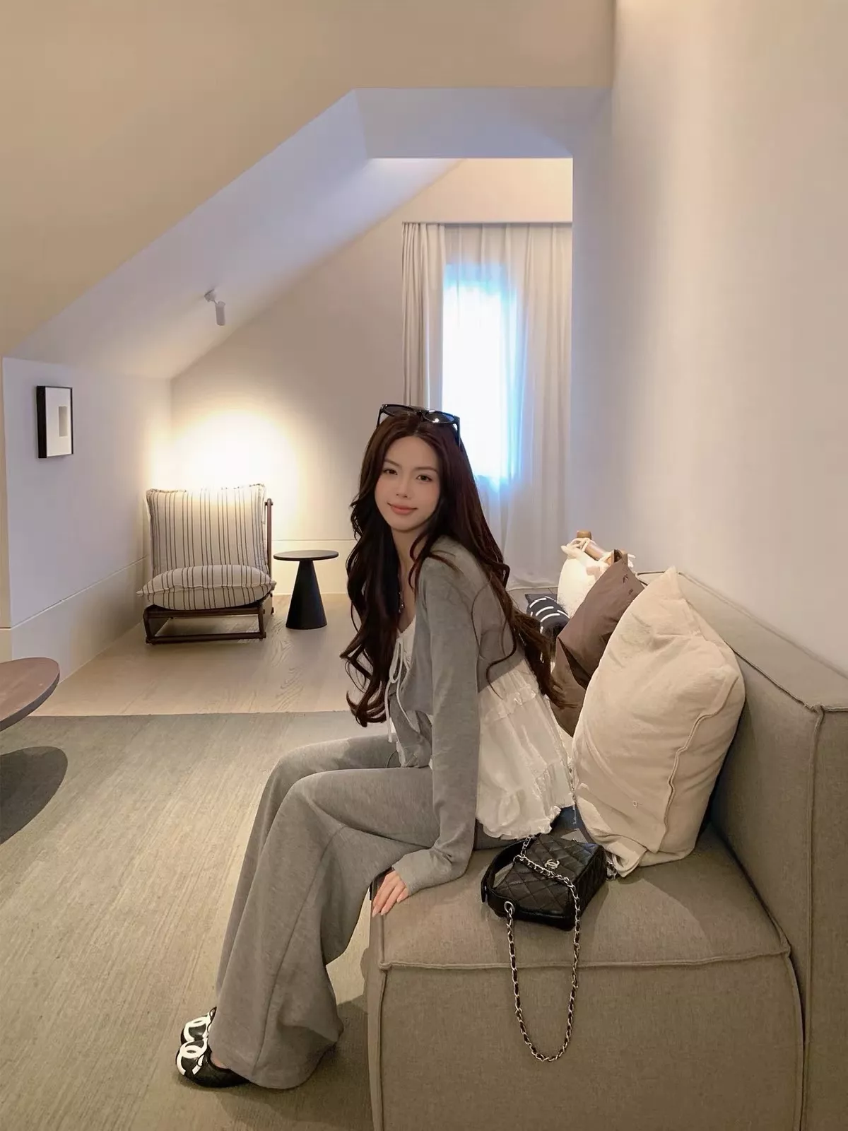 노브랜드 프릴 밑단 여성용 긴소매 티셔츠 상세 이미지 26