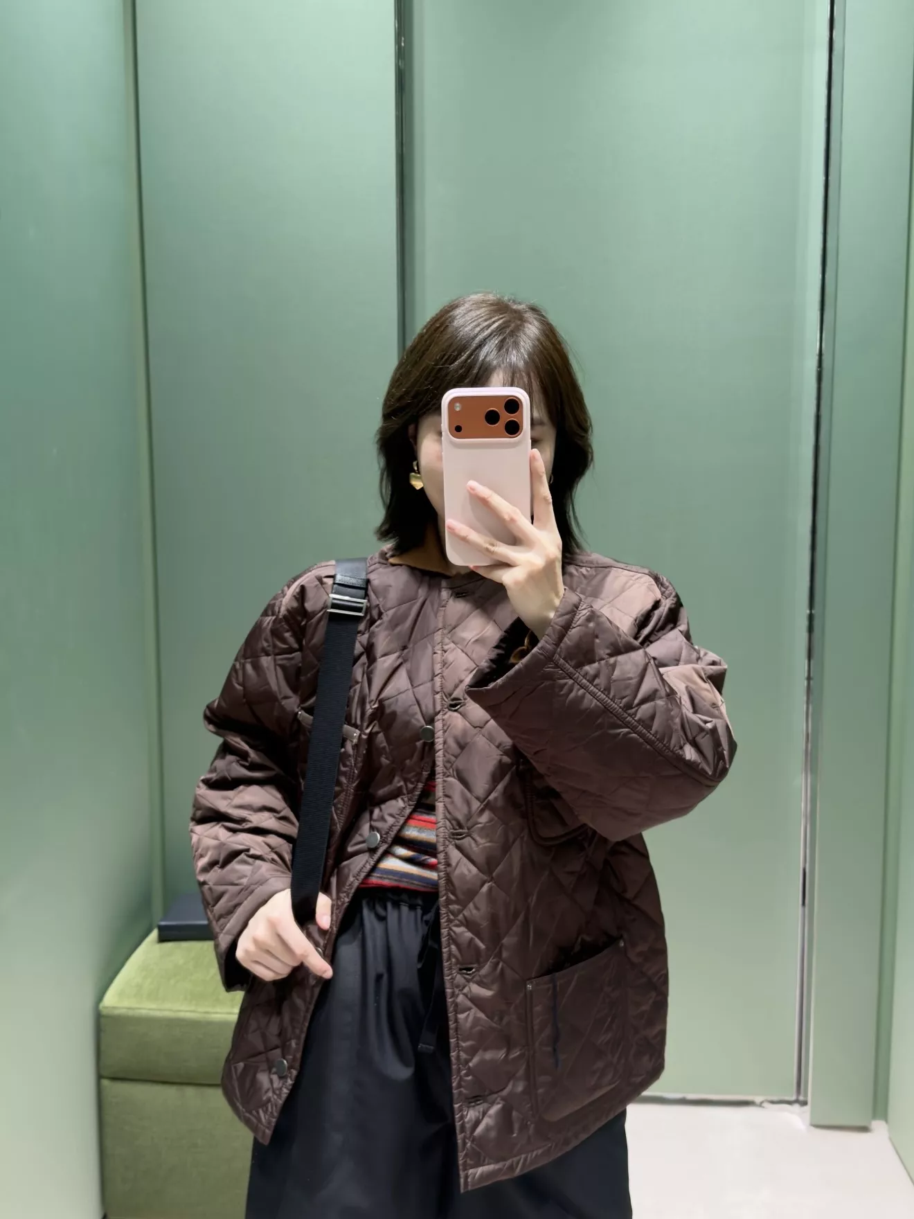 프라다 퀼팅 나일론 여성용 버튼 재킷 상세 이미지 16