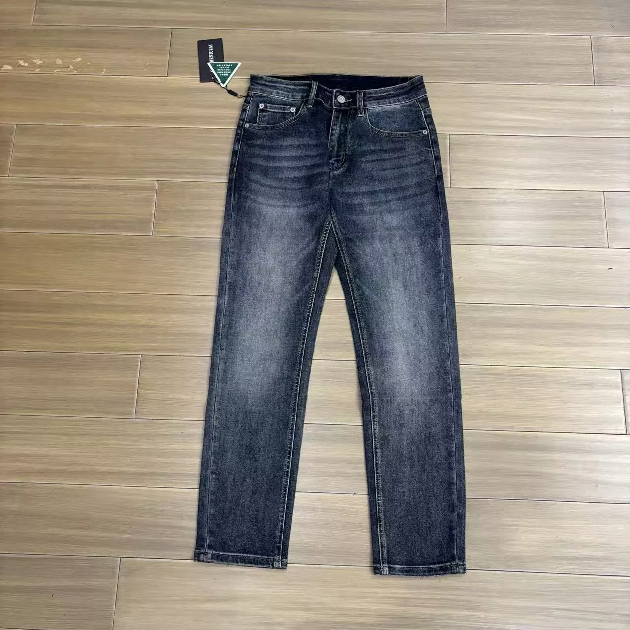 몽클레어 워싱 일자핏 남녀공용 데님 팬츠 상세 이미지 1