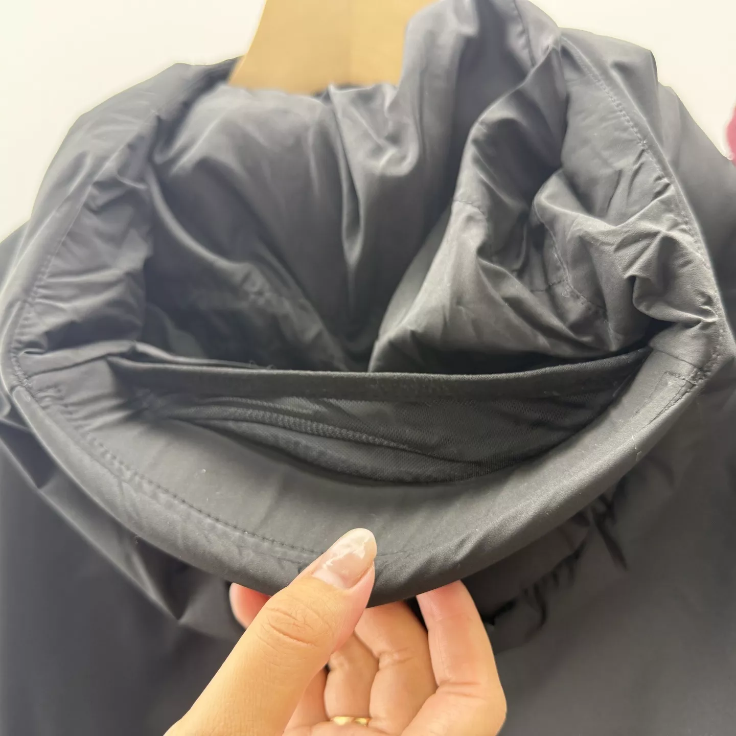 마무트 경량 합성 충전재 남녀공용 후드 재킷 상세 이미지 11