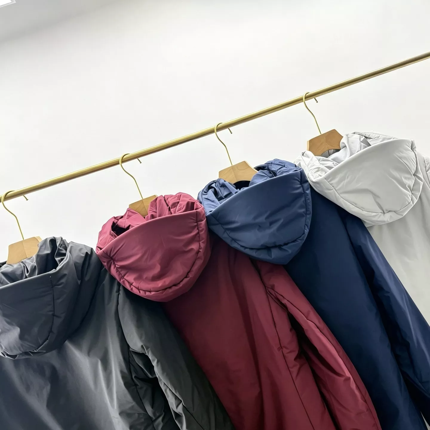 마무트 경량 합성 충전재 남녀공용 후드 재킷 상세 이미지 8