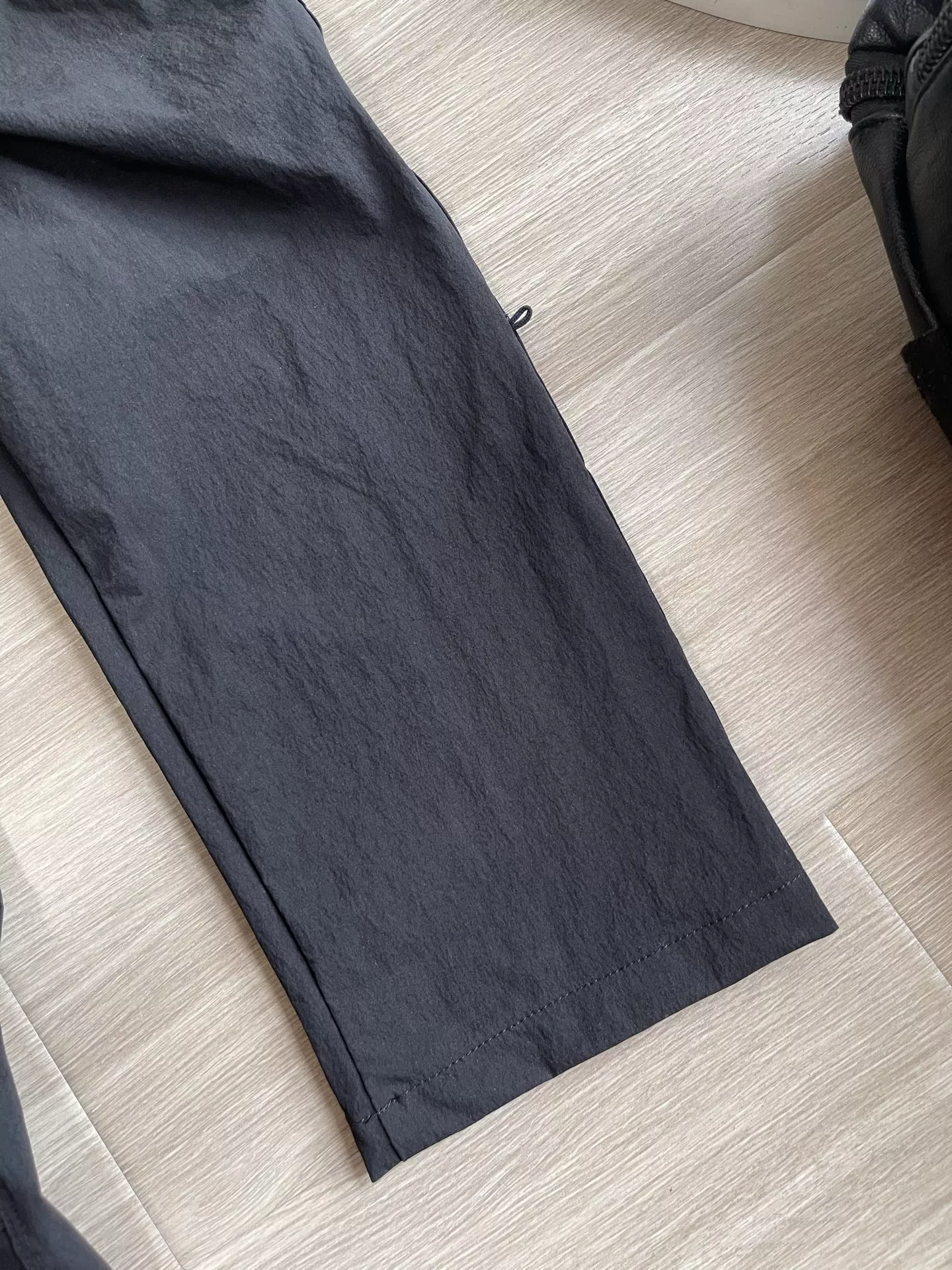 카일라스 입체 절개 남녀공용 캐쥬얼 팬츠 상세 이미지 10