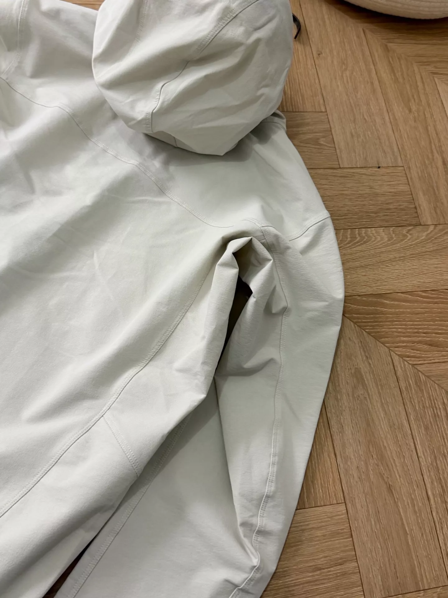 카일라스 로고 자수 소프트셸 남녀공용 후드 재킷 상세 이미지 16