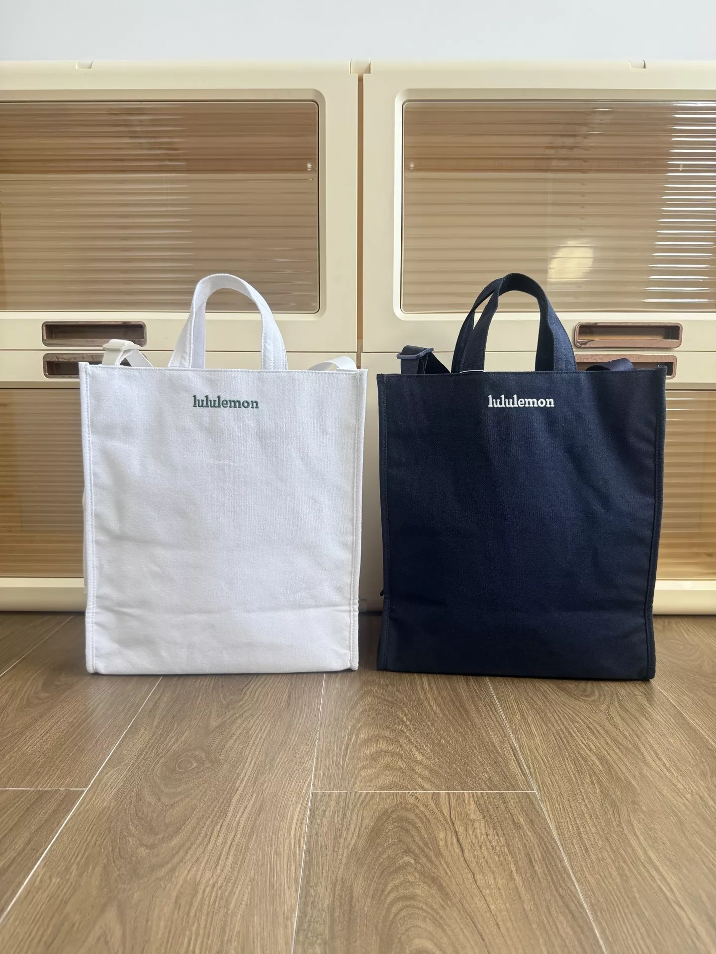 룰루레몬 레터링 자수 순면 캔버스 토트백 상세 이미지 2