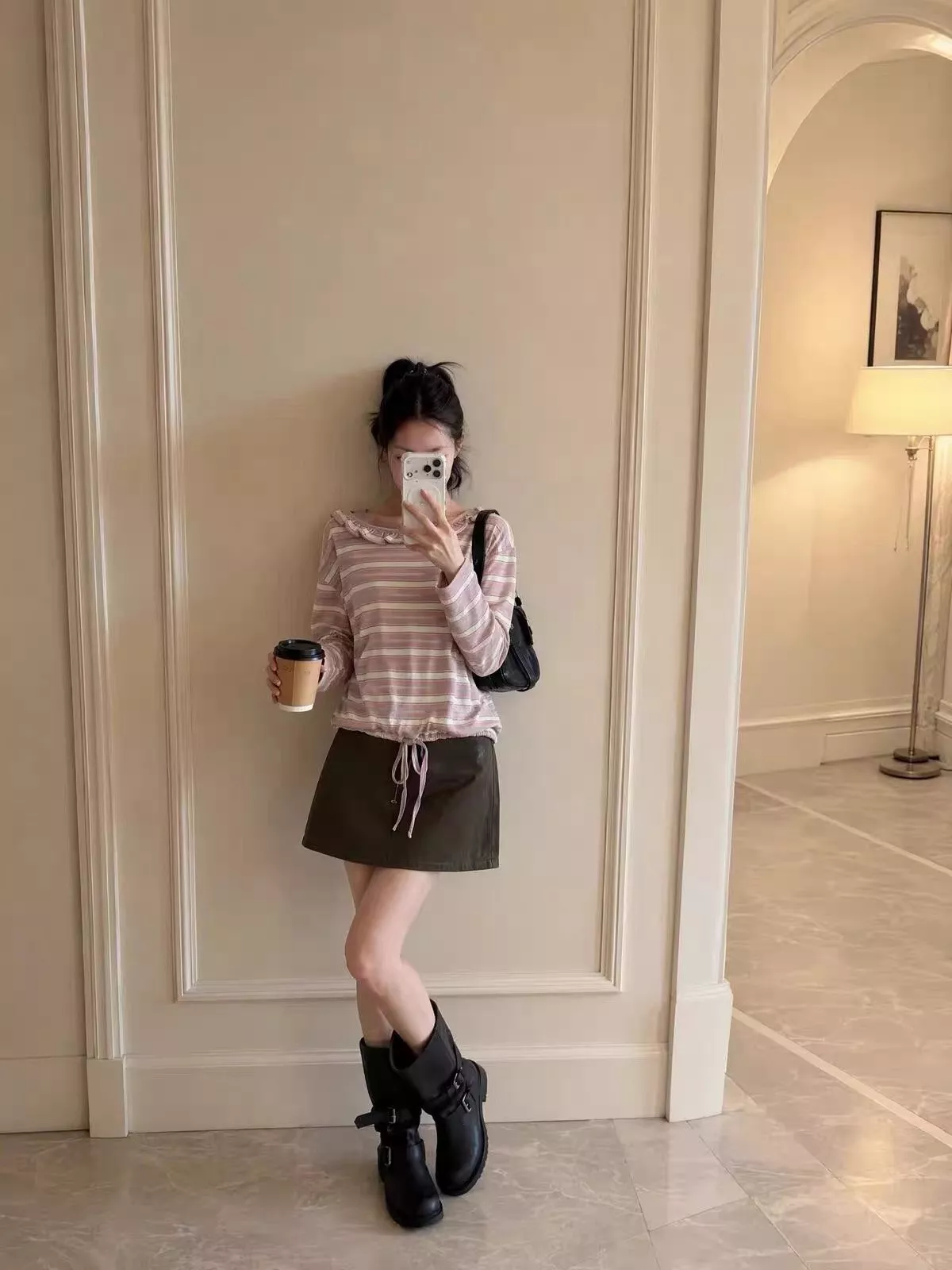 노브랜드 스트라이프 프릴 여성용 긴소매 티셔츠 상세 이미지 26