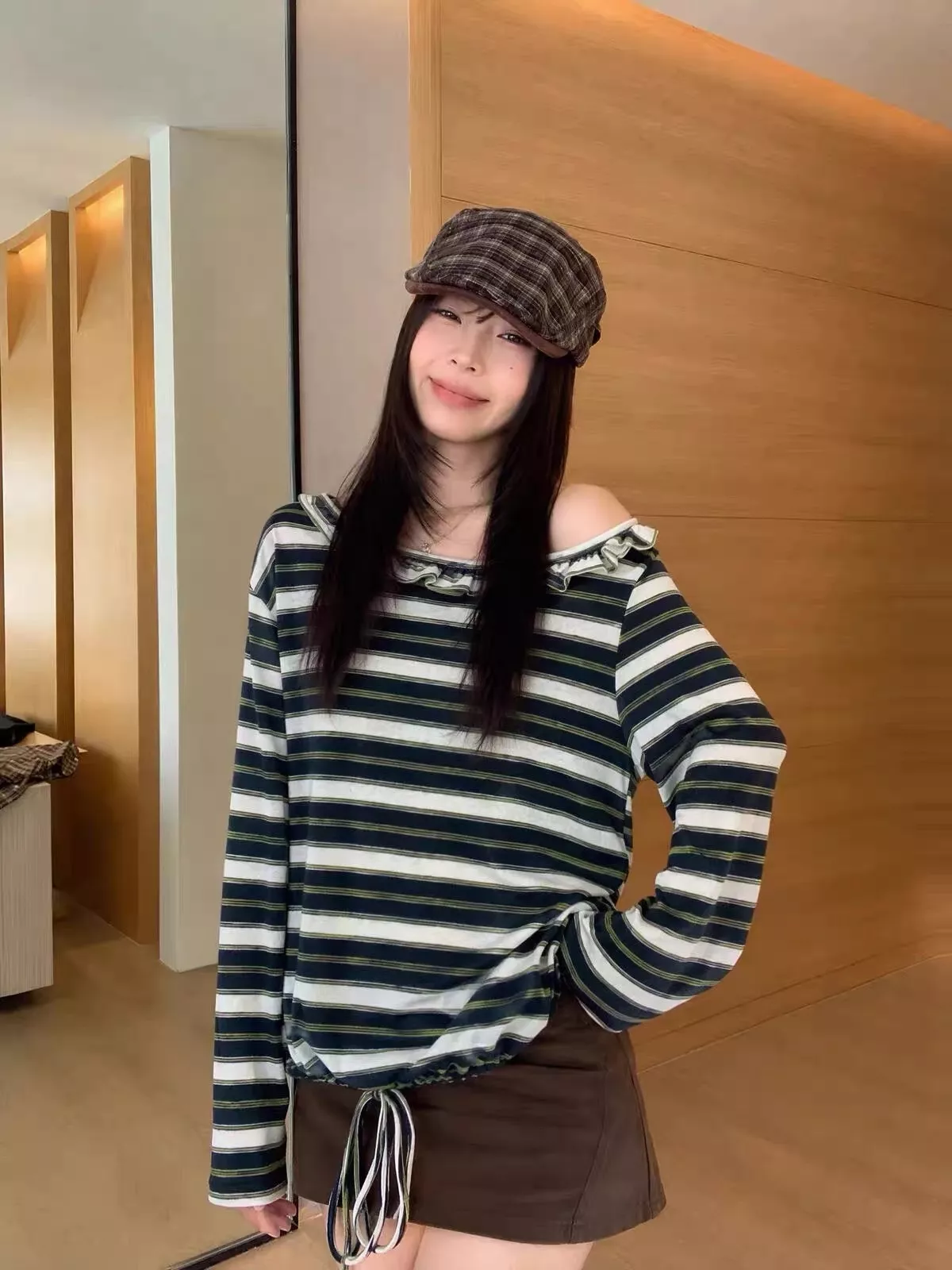 노브랜드 스트라이프 프릴 여성용 긴소매 티셔츠 상세 이미지 30