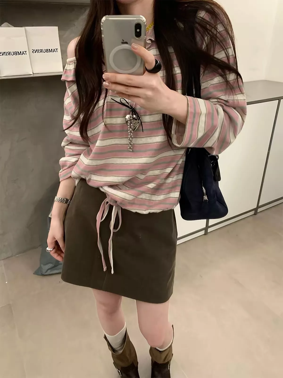노브랜드 스트라이프 프릴 여성용 긴소매 티셔츠 상세 이미지 31