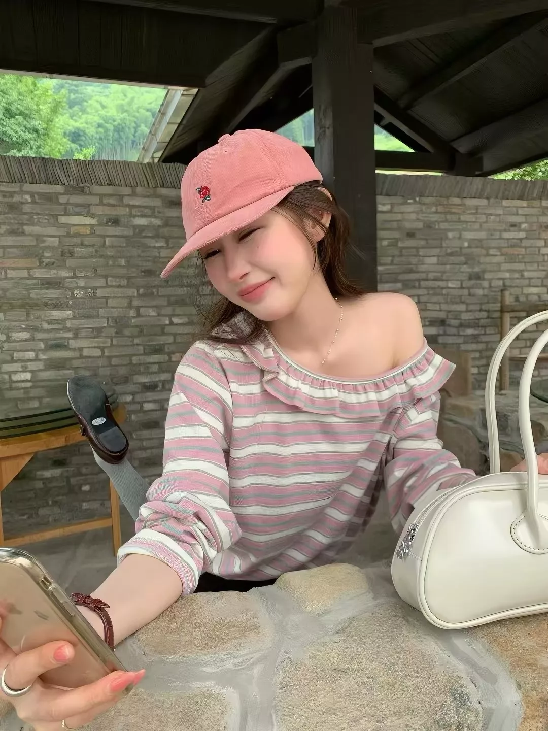 노브랜드 스트라이프 프릴 여성용 긴소매 티셔츠 상세 이미지 48
