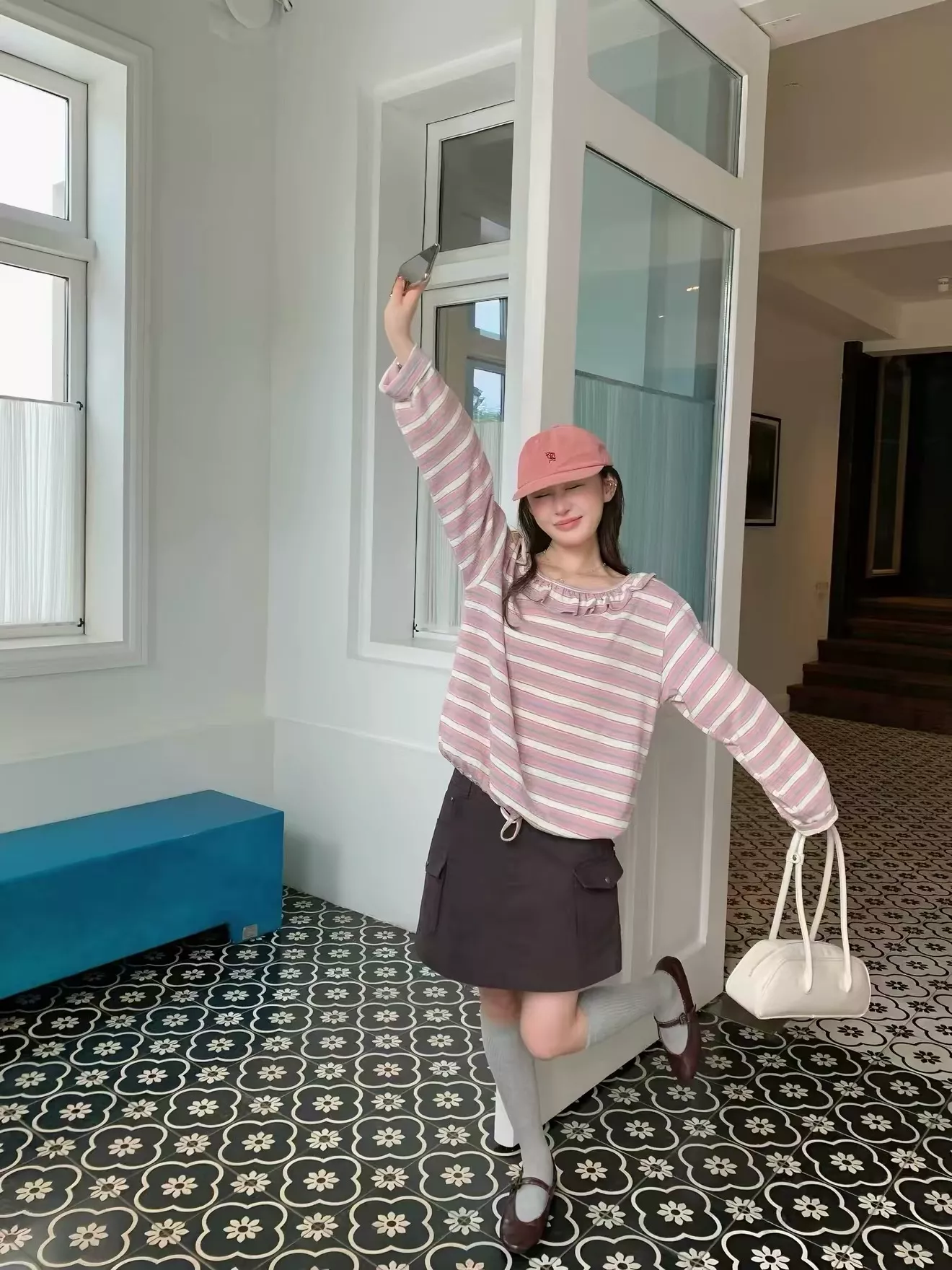 노브랜드 스트라이프 프릴 여성용 긴소매 티셔츠 상세 이미지 51