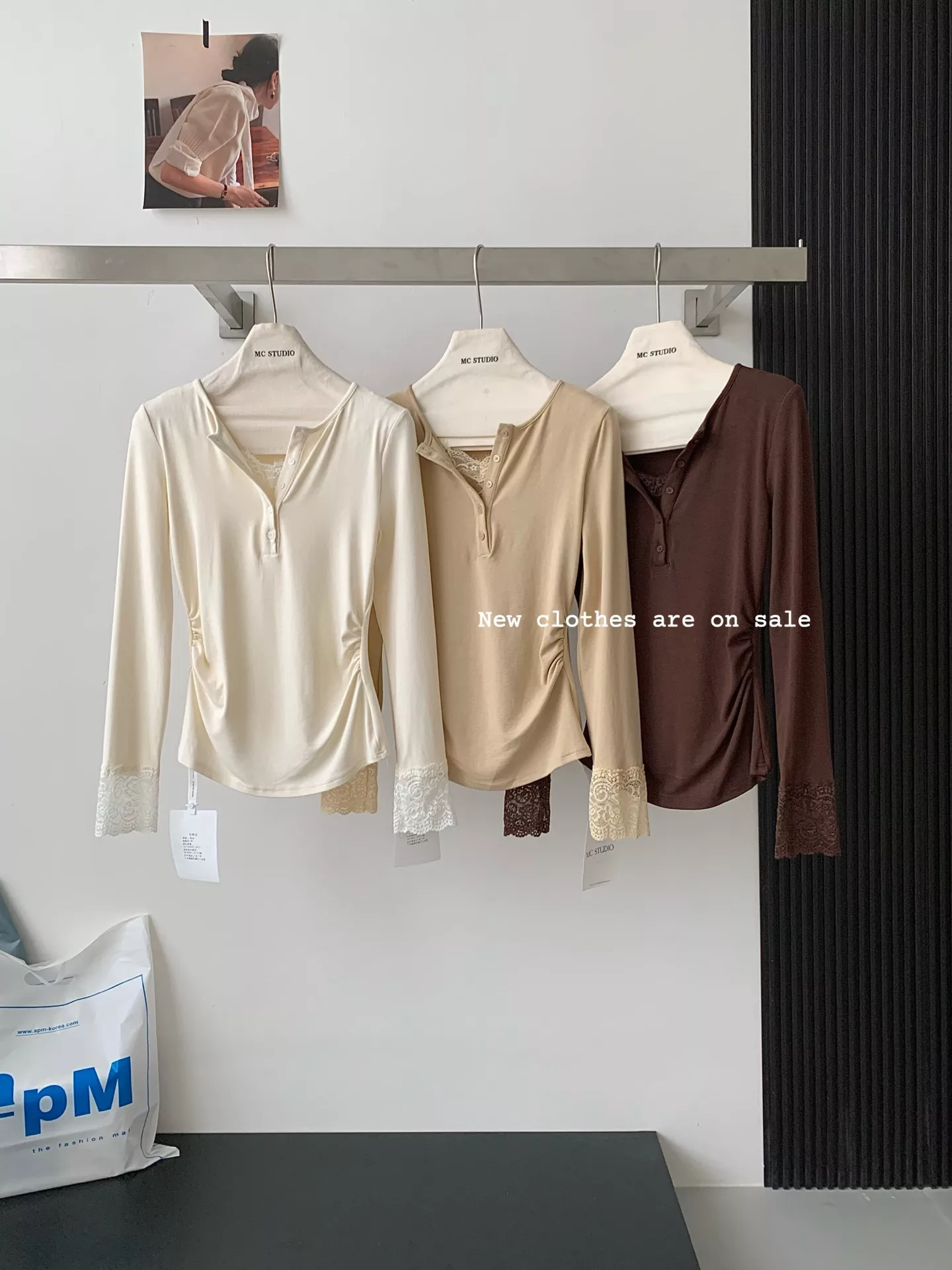 노브랜드 레이스 레이어드 여성용 긴소매 티셔츠 상세 이미지 10