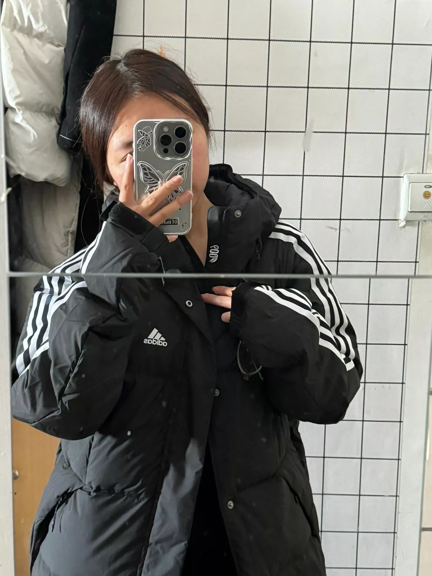 아디다스 후드 드롭 숄더 남녀공용 쇼트 패딩 상세 이미지 32