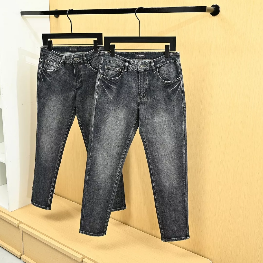 발렌시아가 워싱 직선핏 남녀공용 데님 팬츠 상세 이미지 2