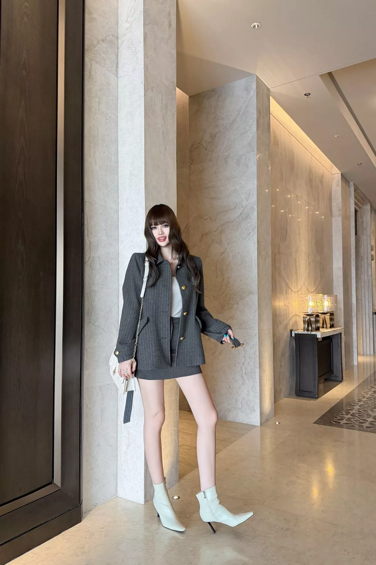 디올 헤링본 벨트 여성용 쇼트 코트 상세 이미지 19