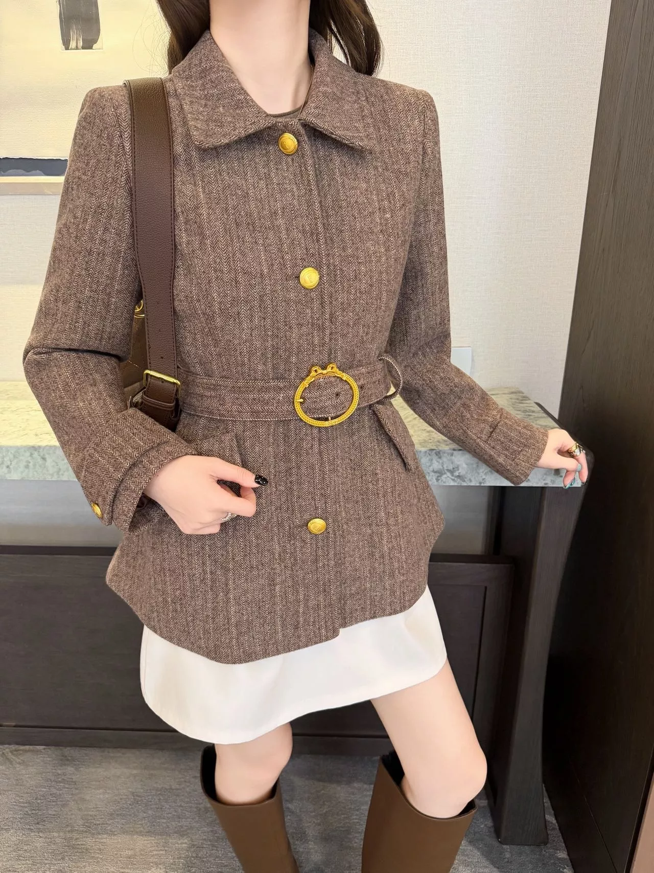 디올 헤링본 벨트 여성용 쇼트 코트 상세 이미지 20