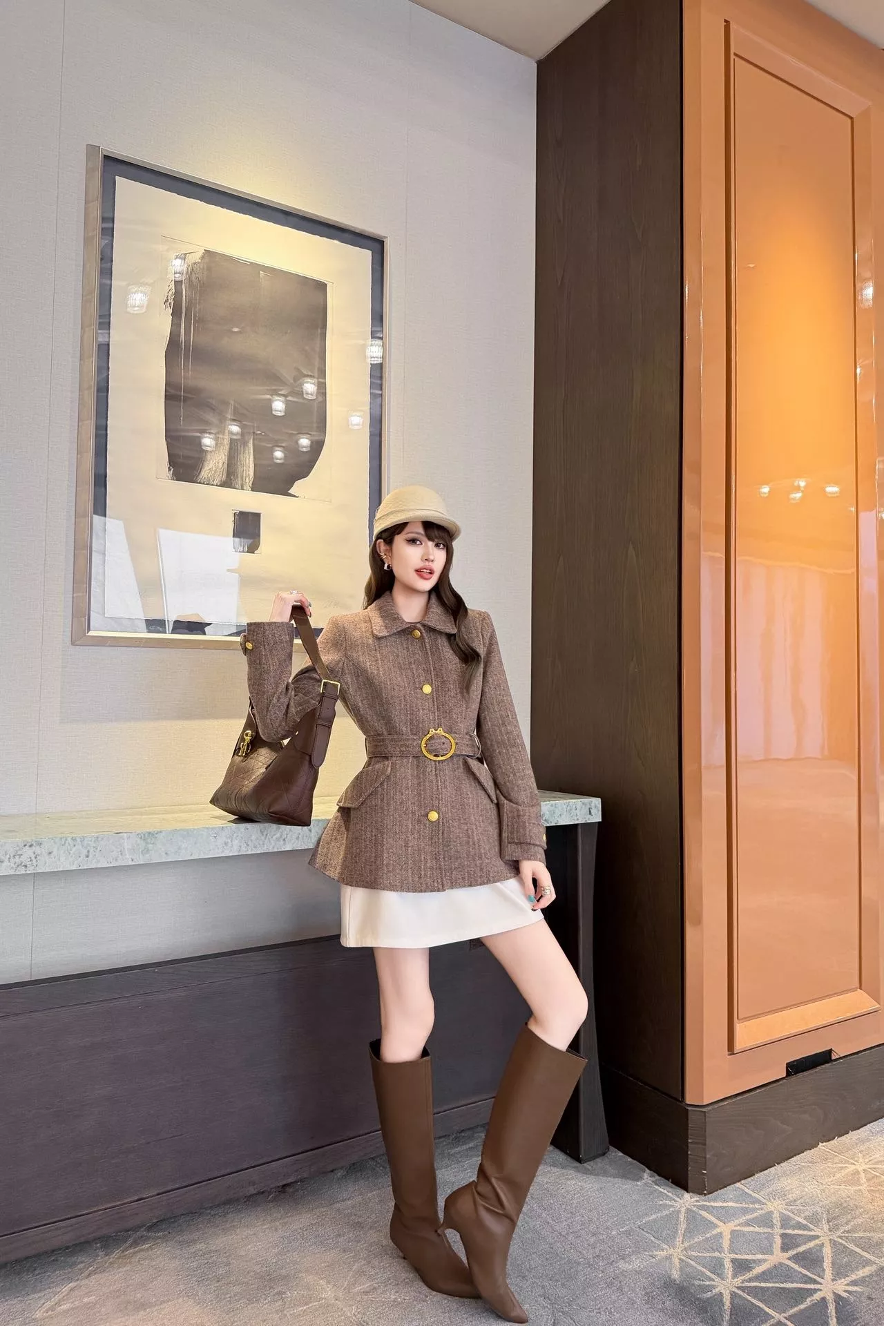 디올 헤링본 벨트 여성용 쇼트 코트 상세 이미지 25