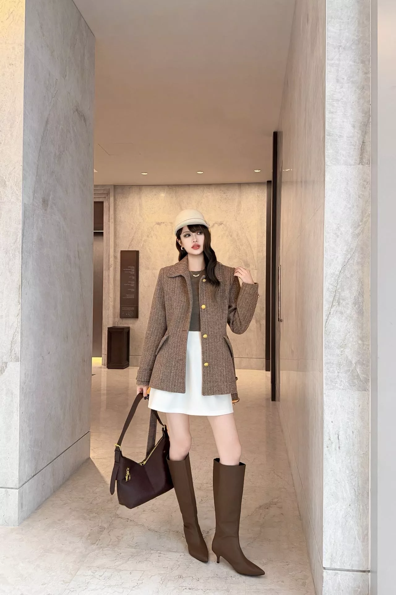 디올 헤링본 벨트 여성용 쇼트 코트 상세 이미지 29