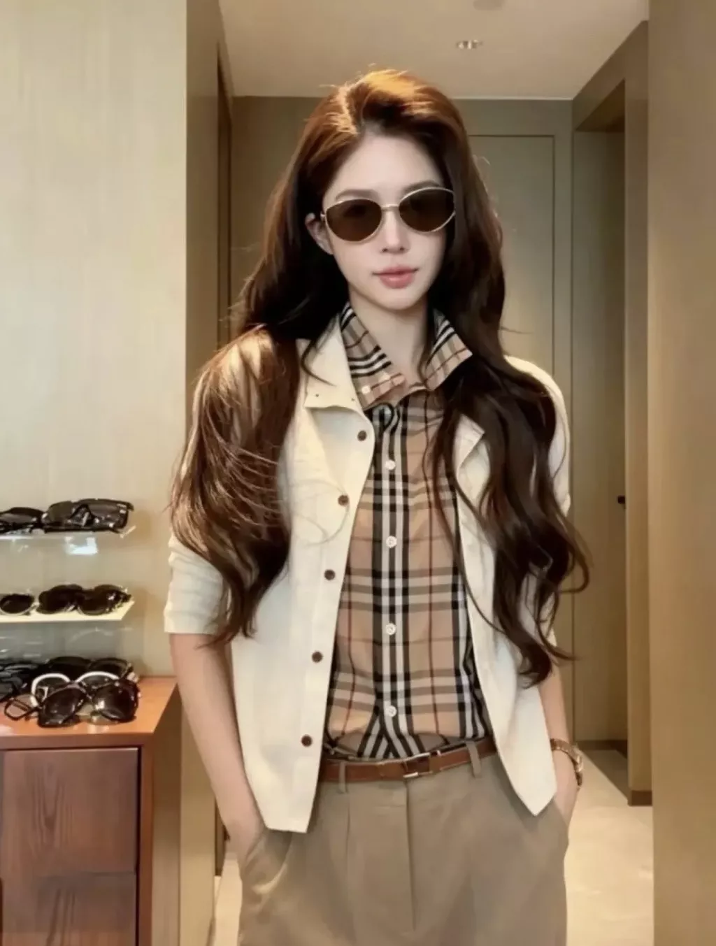 버버리 체크 셔츠 배색 여성용 긴소매 가디건 상세 이미지 22