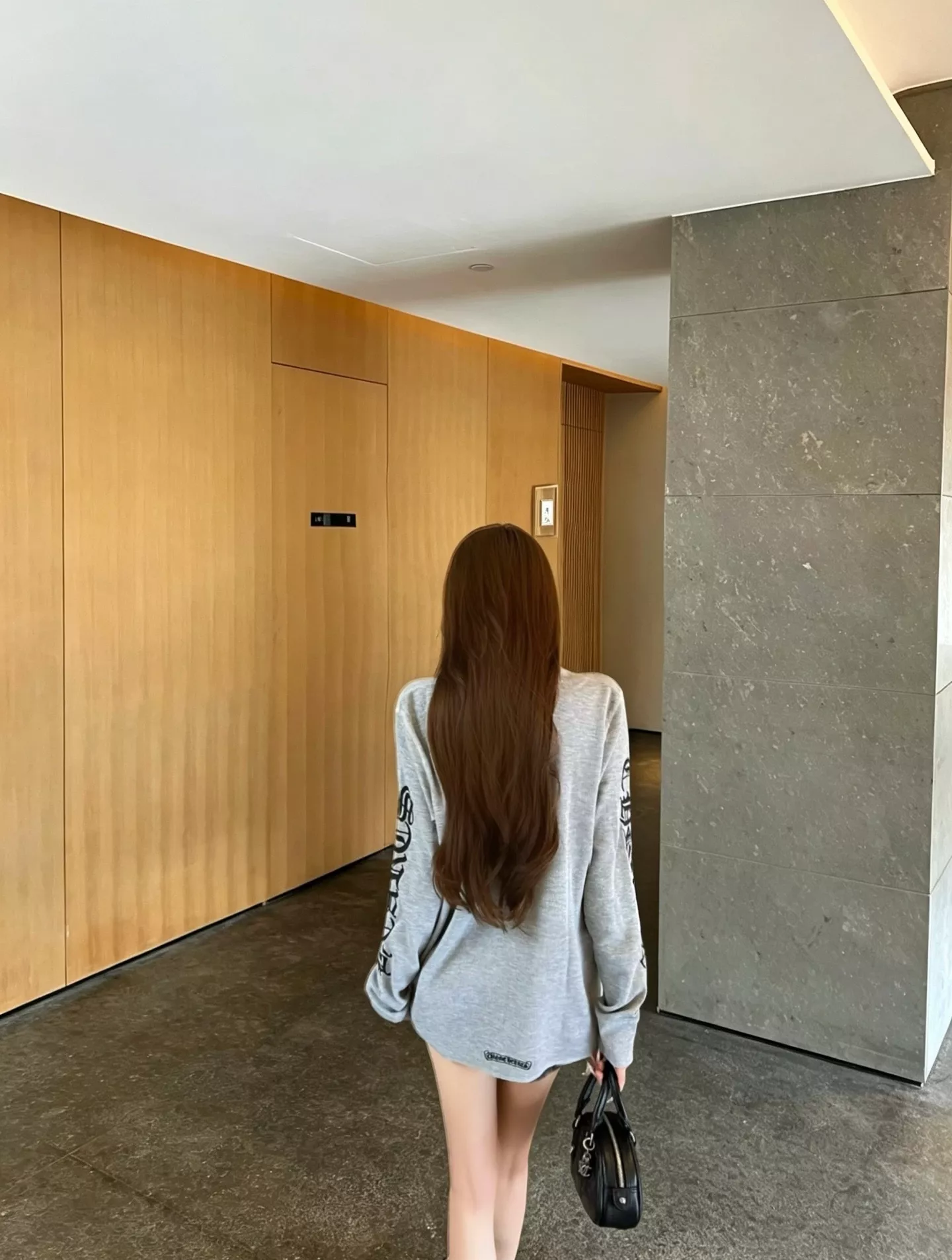 크롬하츠 와플 고딕 프린트 여성용 긴소매 티셔츠 상세 이미지 21