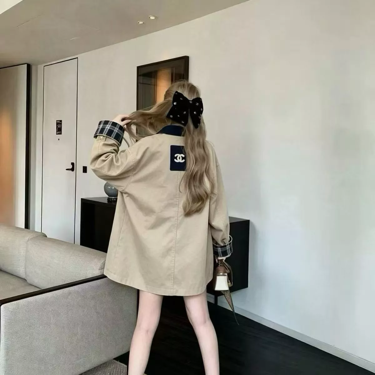 샤넬 배색 칼라 자수 여성용 쇼트 코트 상세 이미지 21