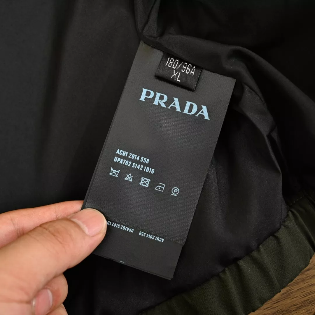 프라다 재생 나일론 남녀공용 후드 재킷 상세 이미지 23