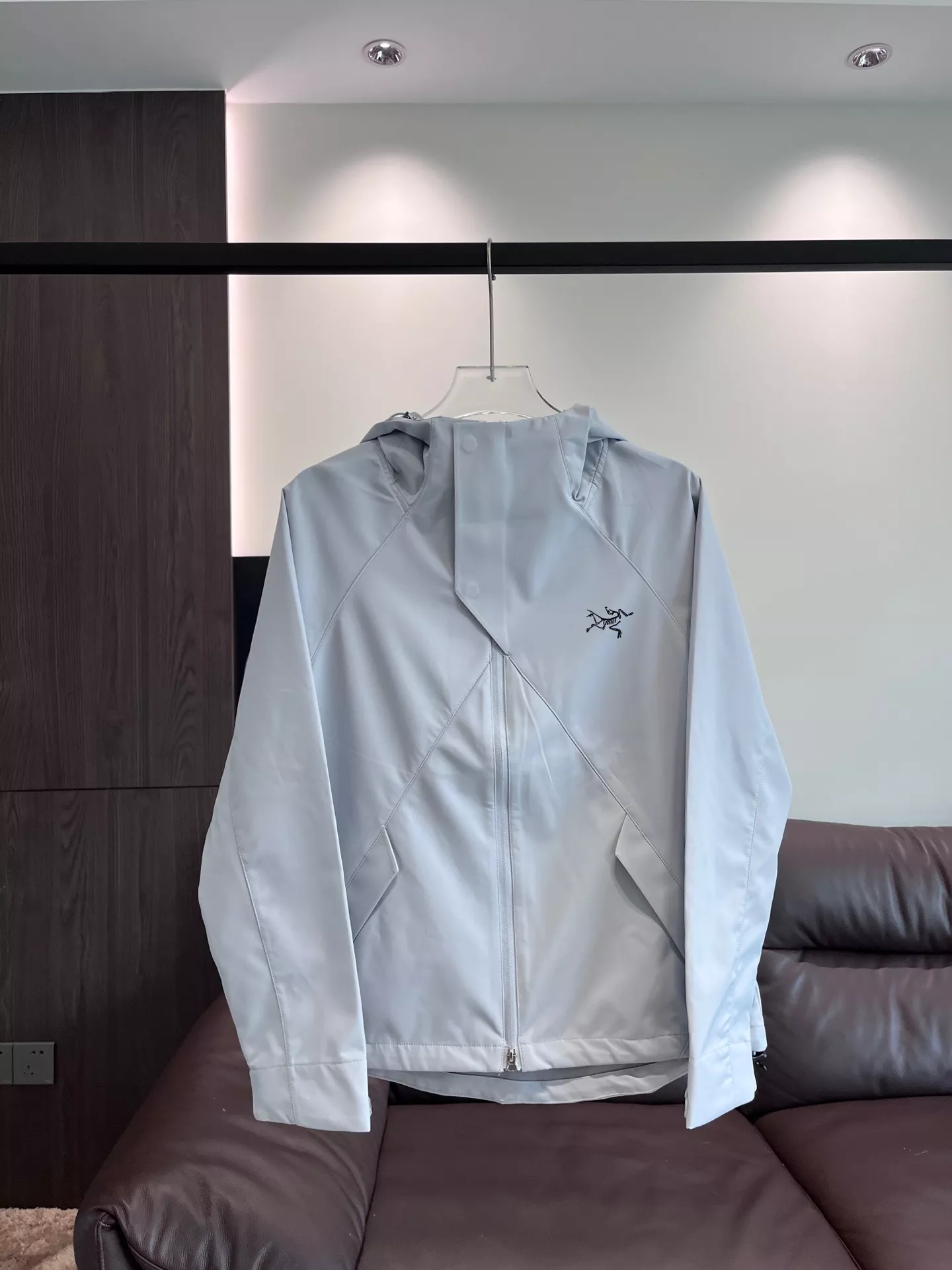 아크테릭스 경량 소프트셸 남녀공용 후드 재킷 상세 이미지 3