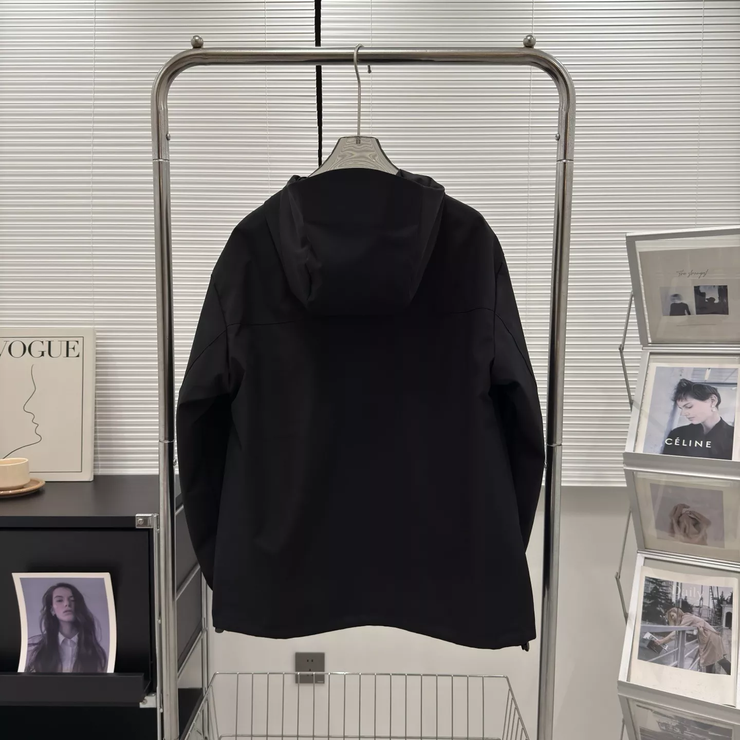 데상트 조절 후드 포켓 남녀공용 후드 재킷 상세 이미지 4
