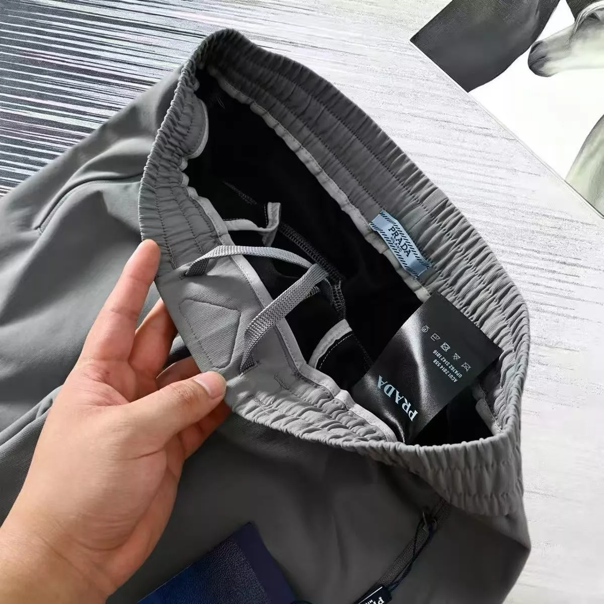 프라다 밴딩 카고 남녀공용 캐쥬얼 팬츠 상세 이미지 16