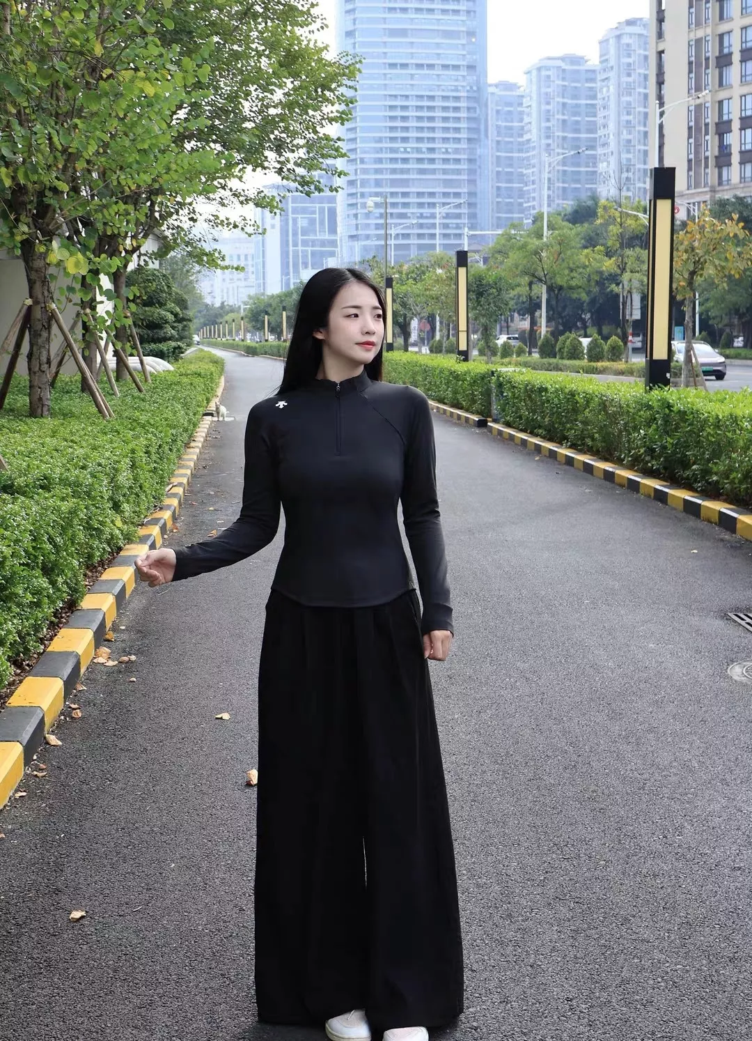 데상트 반집업 래글런 여성용 긴소매 티셔츠 상세 이미지 29