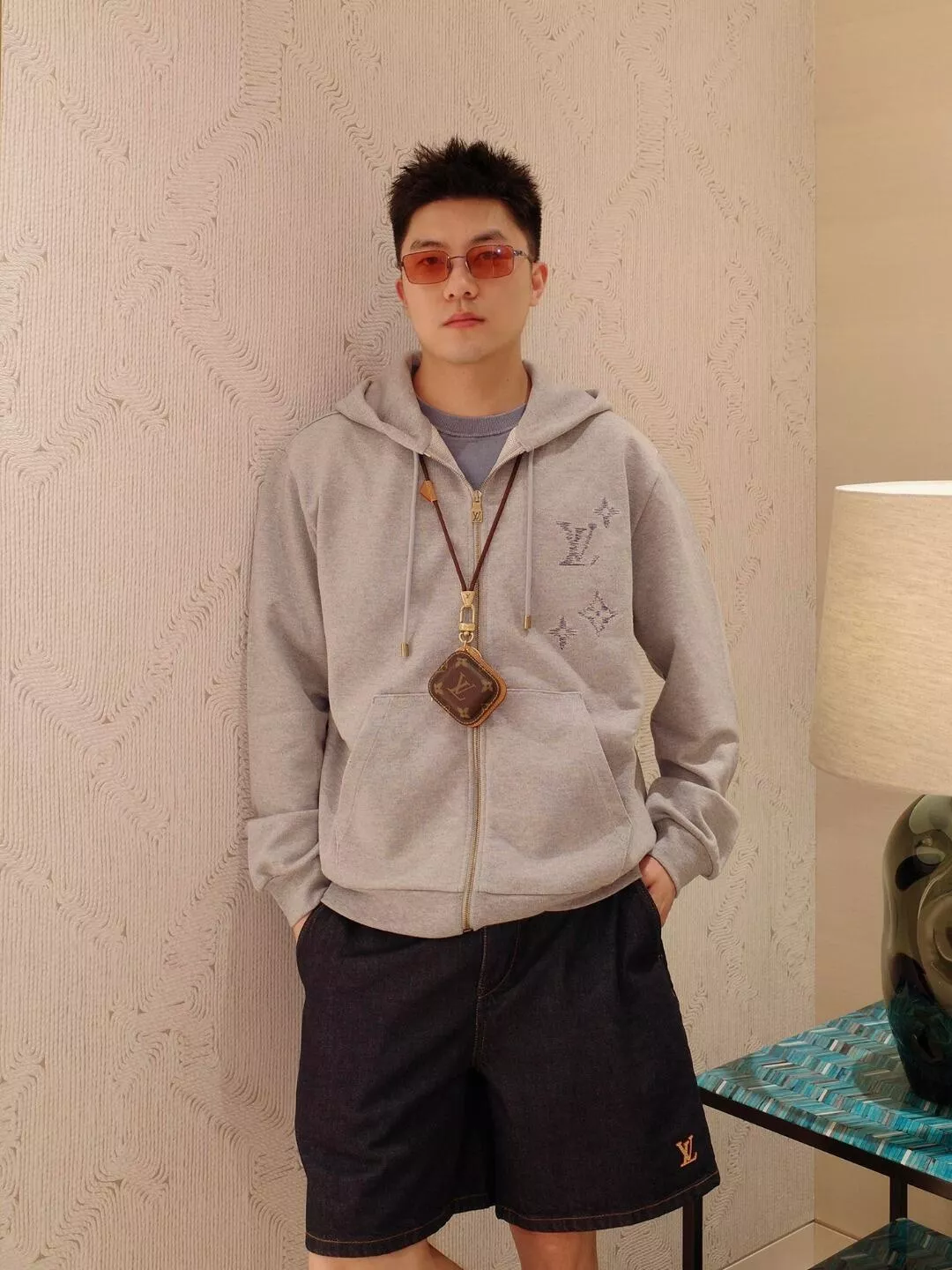 루이비통 입체 자수 면 남녀공용 후드 재킷 상세 이미지 16