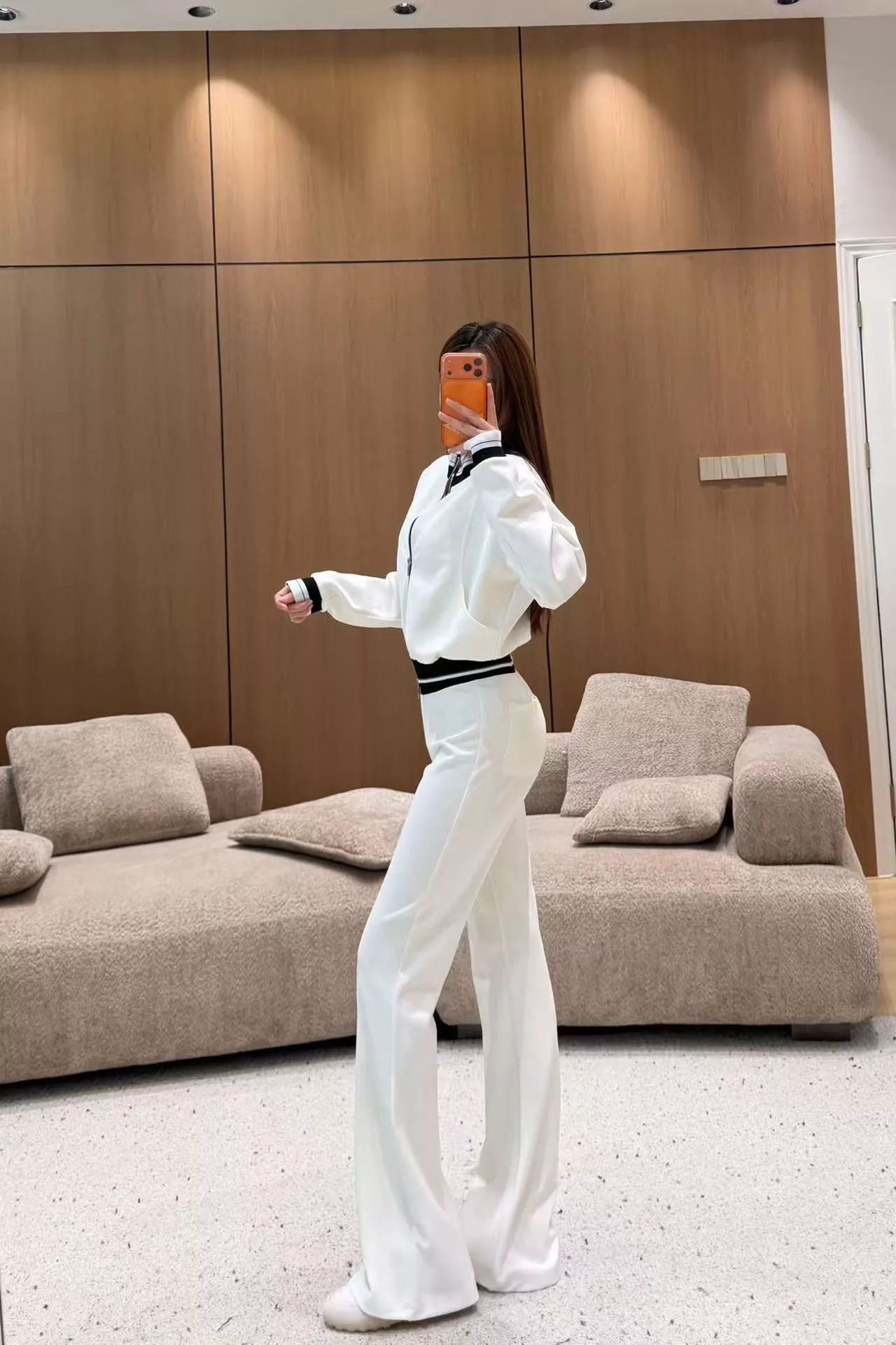 샤넬 배색 집업 나팔핏 여성용 상하의 세트 상세 이미지 17