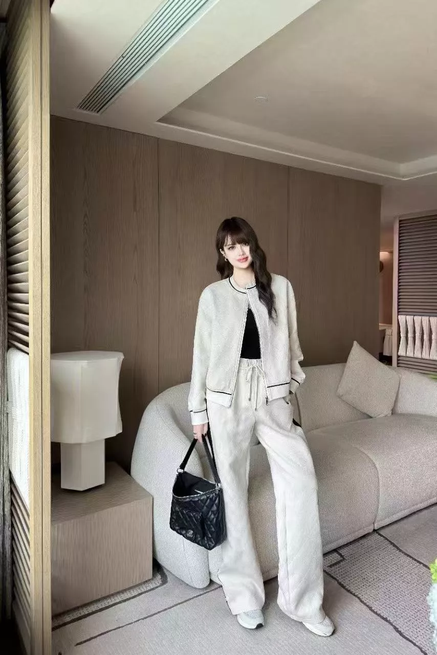 샤넬 마름모 자수 집업 여성용 상하의 세트 상세 이미지 16