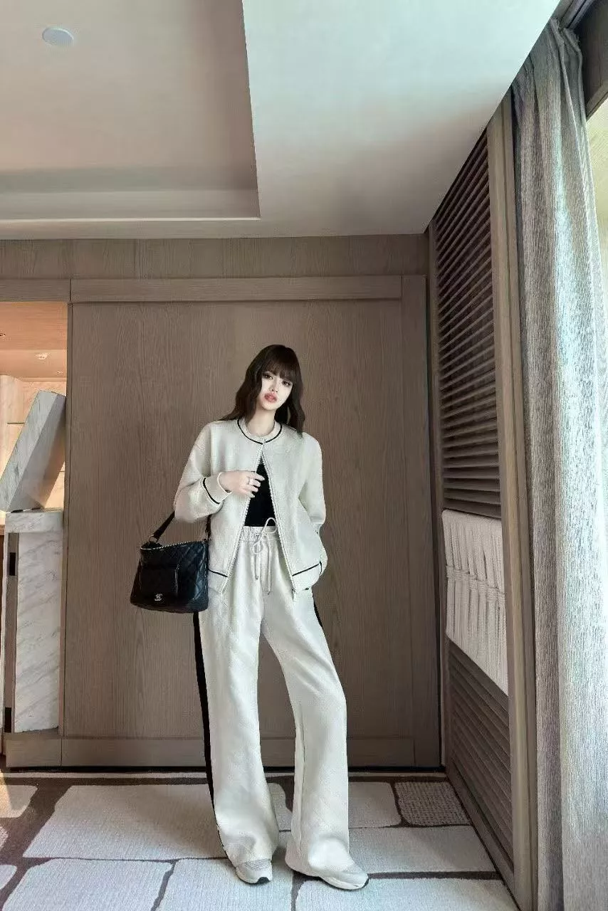 샤넬 마름모 자수 집업 여성용 상하의 세트 상세 이미지 19