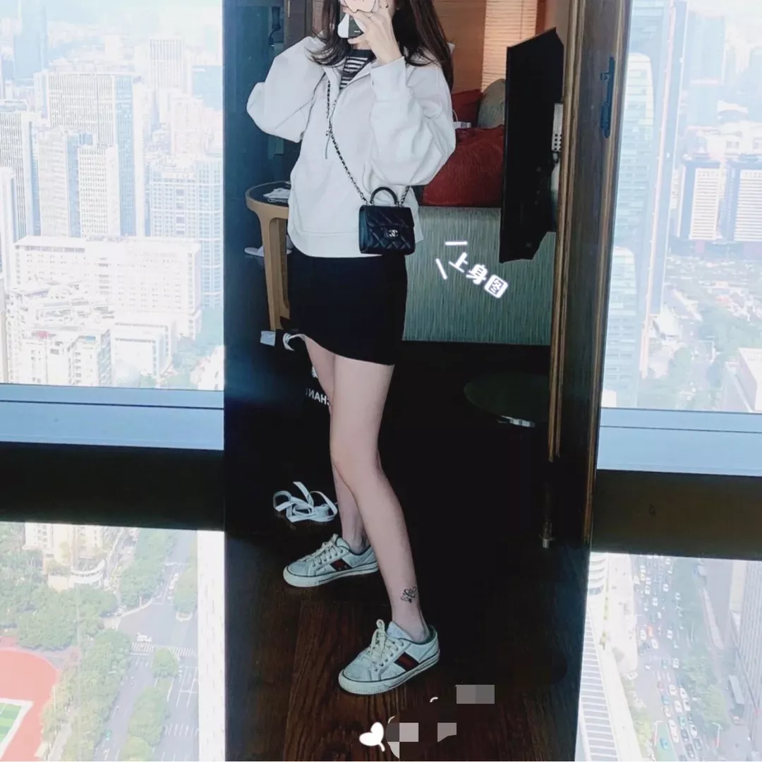 샤넬 퀼팅 탑 핸들 거울 내장 미니백 상세 이미지 10