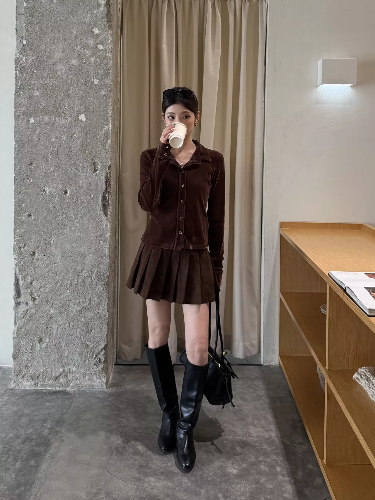 루이비통 플로킹 별 장식 여성용 긴소매 셔츠 상세 이미지 22