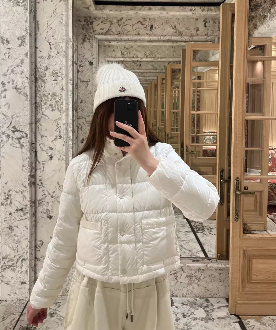 몽클레어 나일론 포켓 짜임 여성용 쇼트 패딩 상세 이미지 25