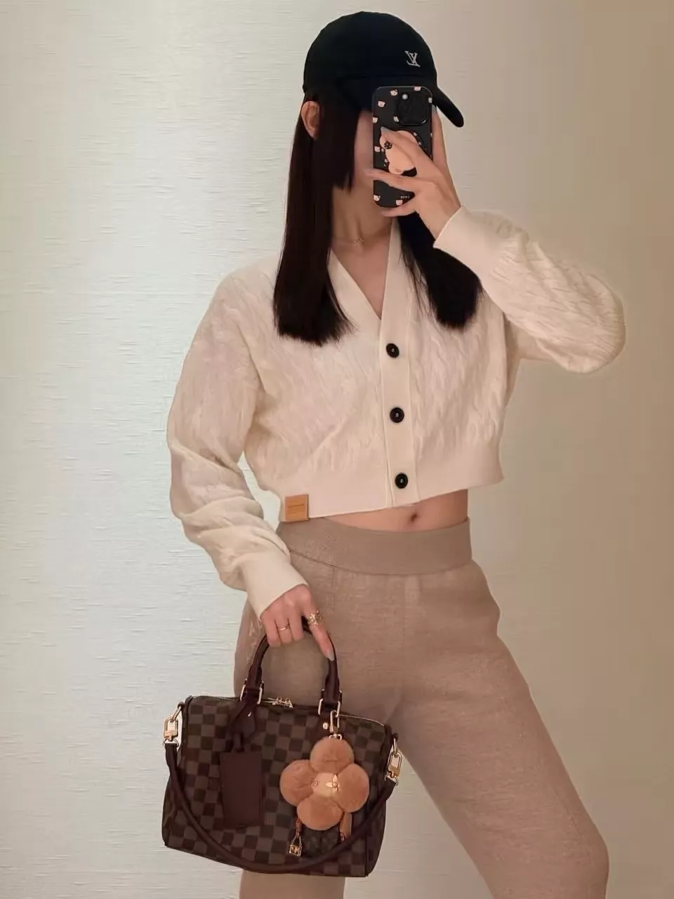 루이비통 케이블 짜임 크롭 여성용 긴소매 가디건 상세 이미지 64