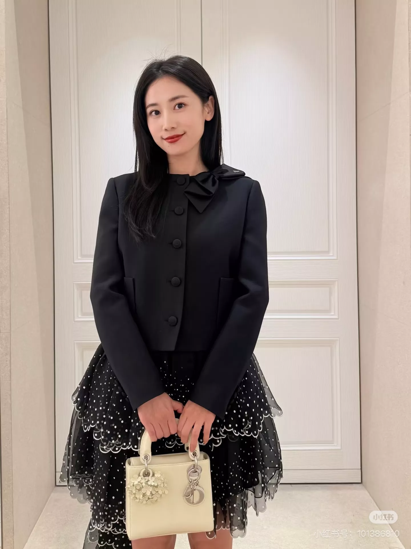 디올 리본 장식 라운드넥 여성용 버튼 재킷 상세 이미지 14