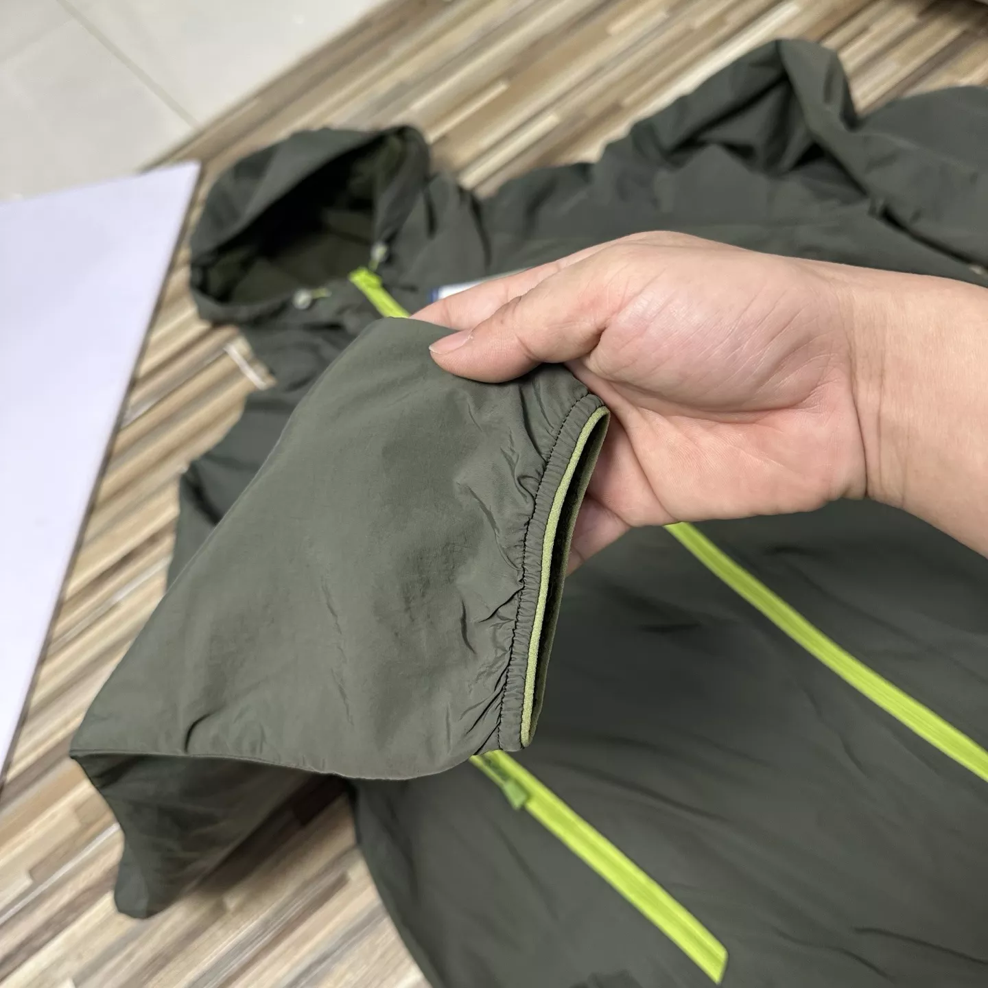 몽벨 배색 지퍼 루즈핏 남녀공용 후드 재킷 상세 이미지 7