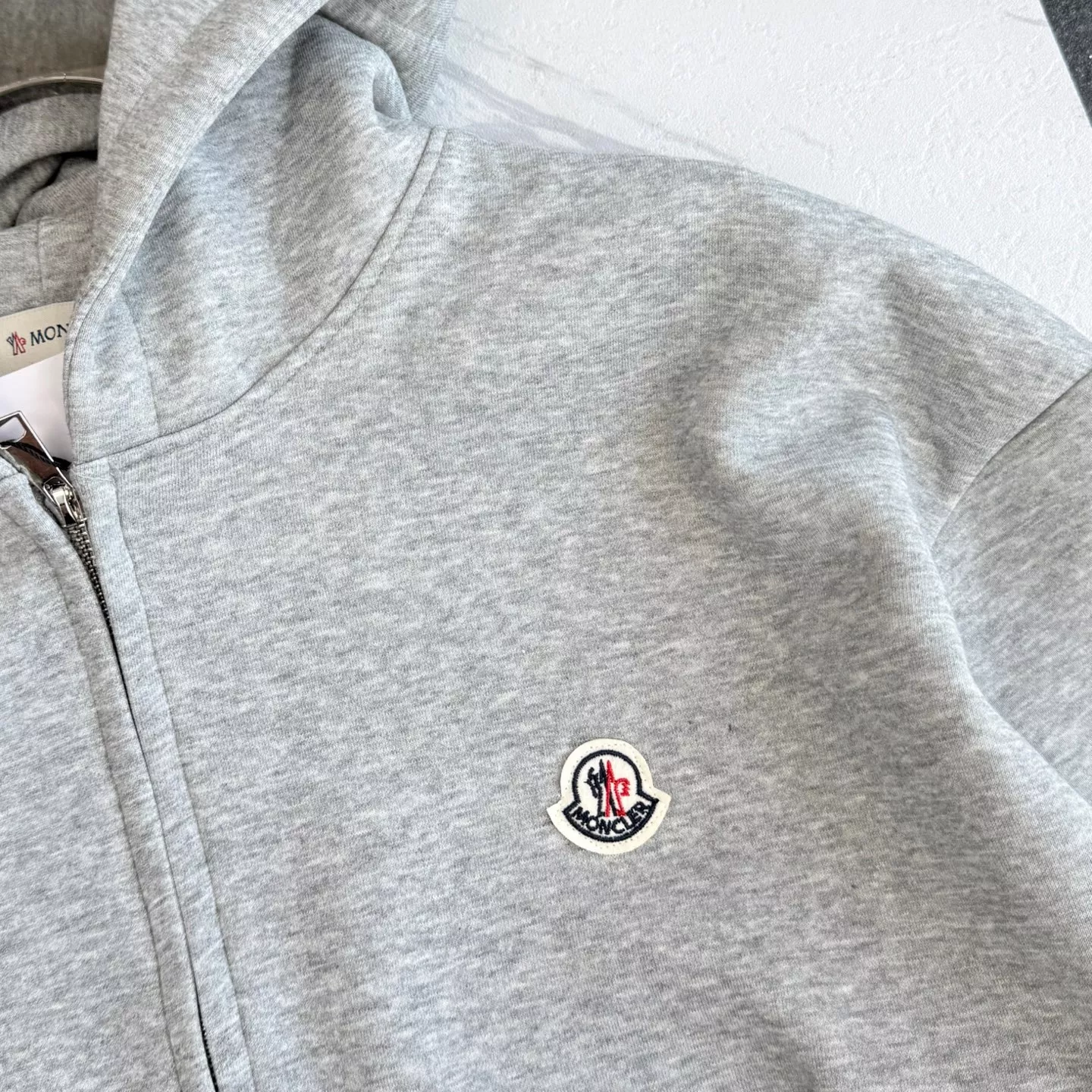 몽클레어 순면 소매 자수 남녀공용 후드 재킷 상세 이미지 11