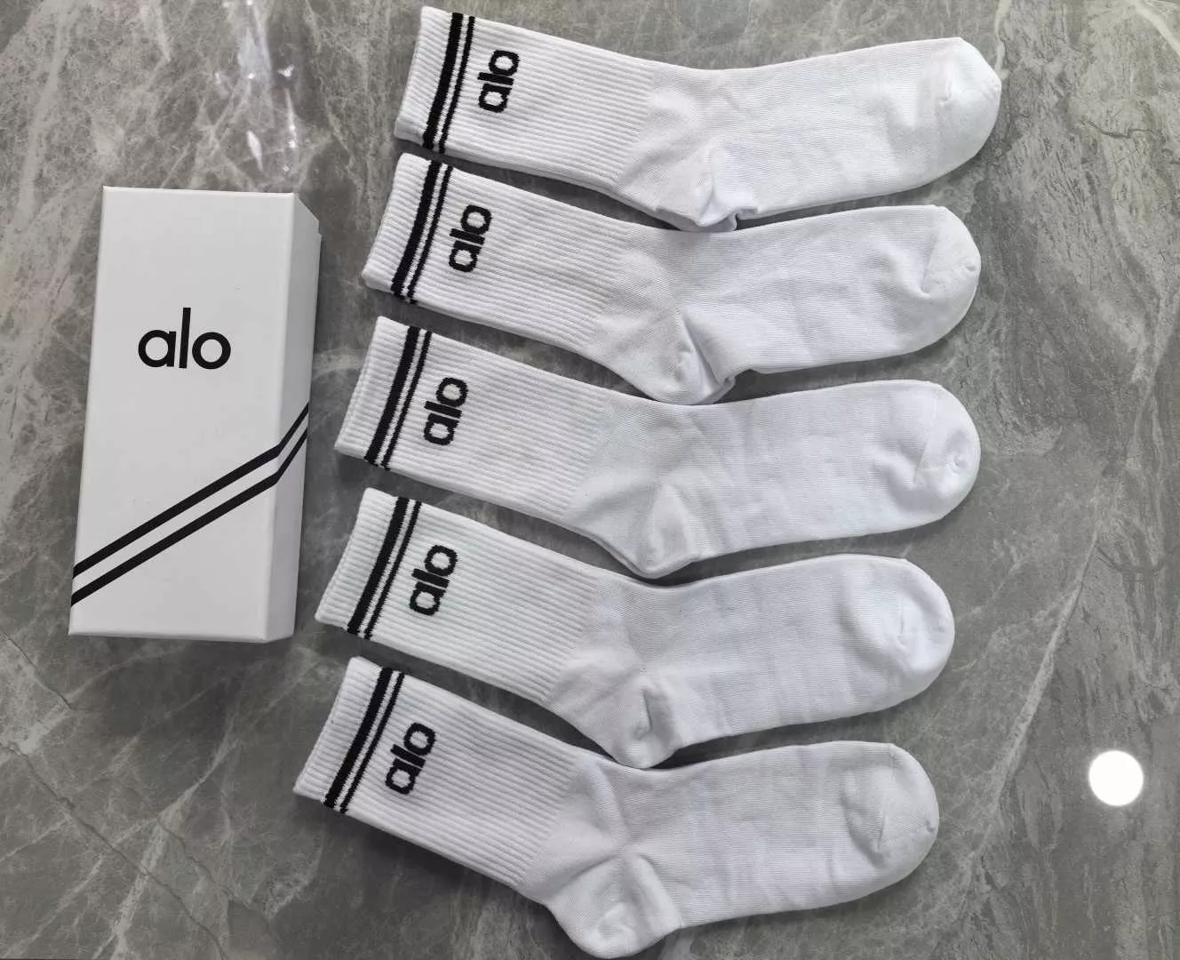 알로요가 로고 줄무늬 남녀공용 장목 양말 상세 이미지 4