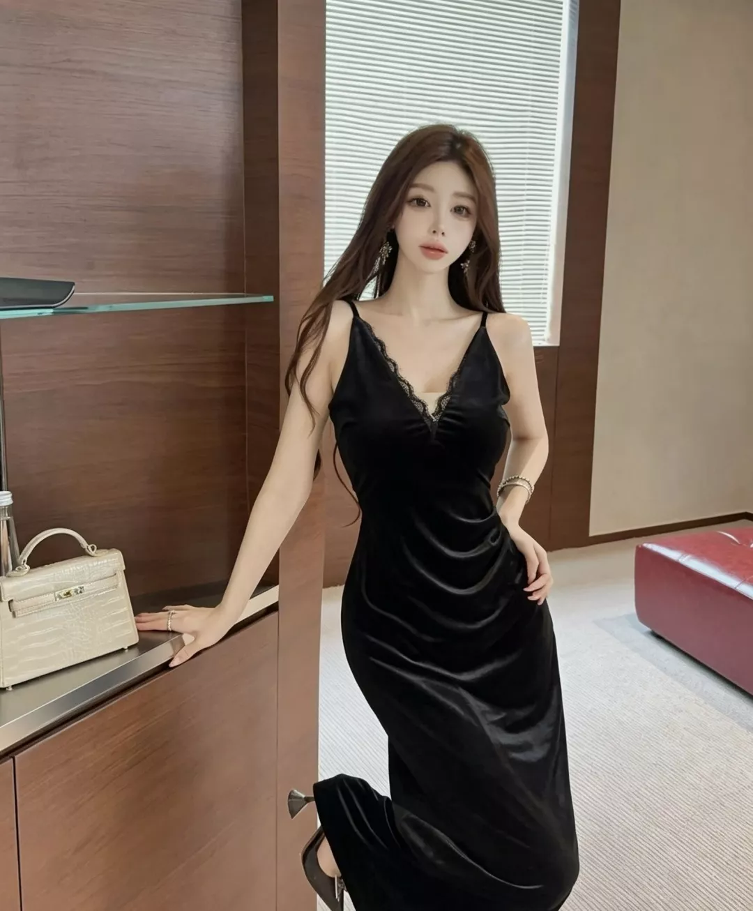 입생로랑 벨벳 레이스 끈형 여성용 원피스 상세 이미지 13