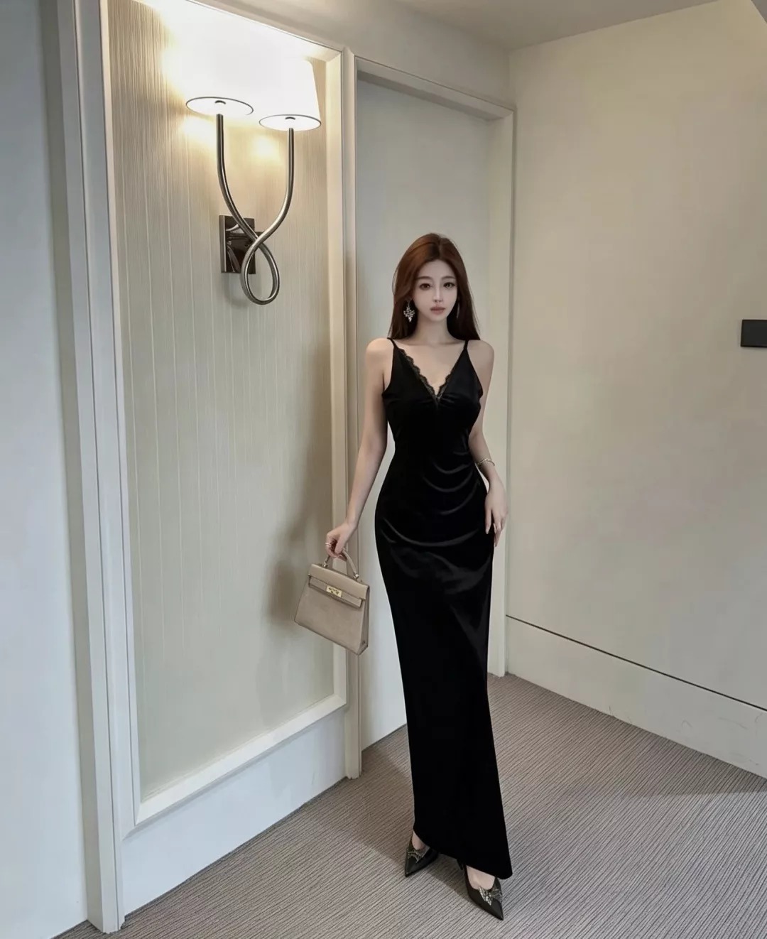 입생로랑 벨벳 레이스 끈형 여성용 원피스 상세 이미지 14
